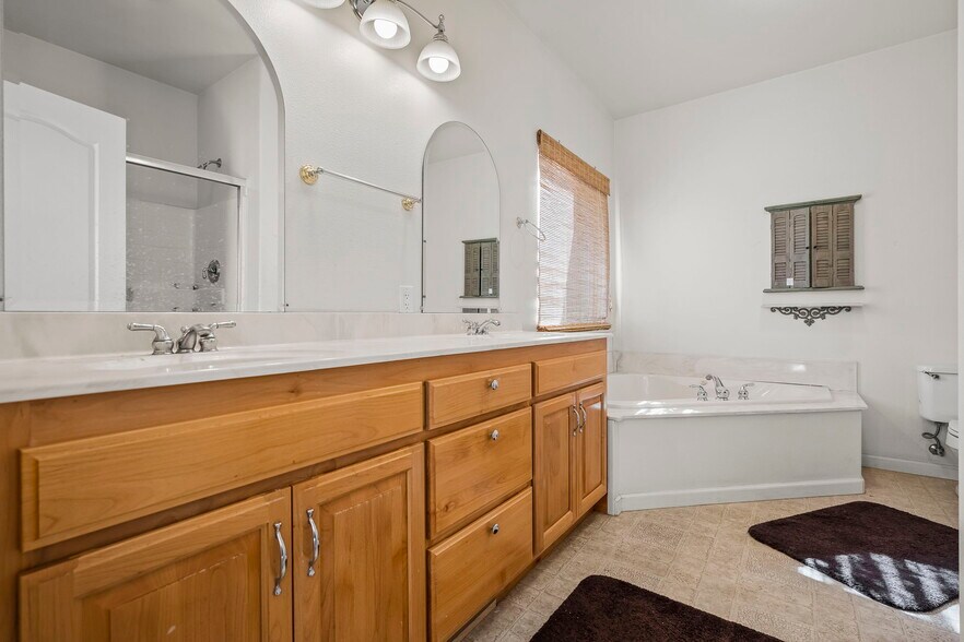 More Photos Of 70 S Rainbow Dr, Dayton Self Storage For Sale