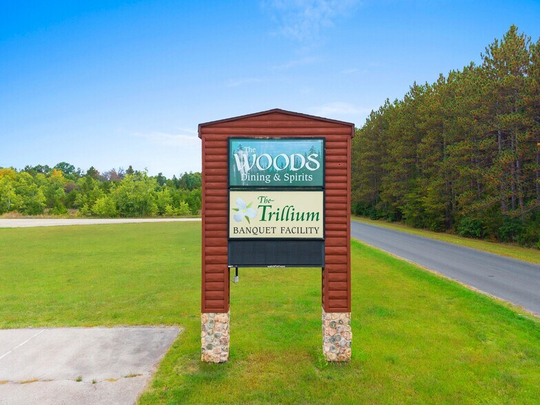 More Photos Of W10508 Kottke Rd, Crivitz Restaurant For Sale