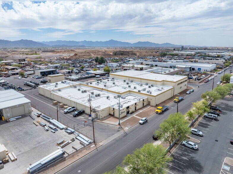 More Photos Of 951 W Watkins St, Phoenix Manufacturing For Sale