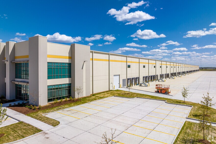 More Photos Of 5710 Inner Park Dr, Edwardsville Distribution For Lease