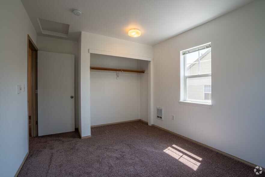 More Photos Of 1301-1371 E Santiam St, Stayton Apartments For Sale