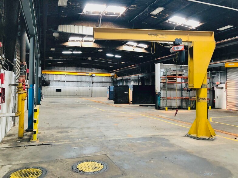 More Photos Of 5353 S Hattie Ave, Oklahoma City Warehouse For Lease