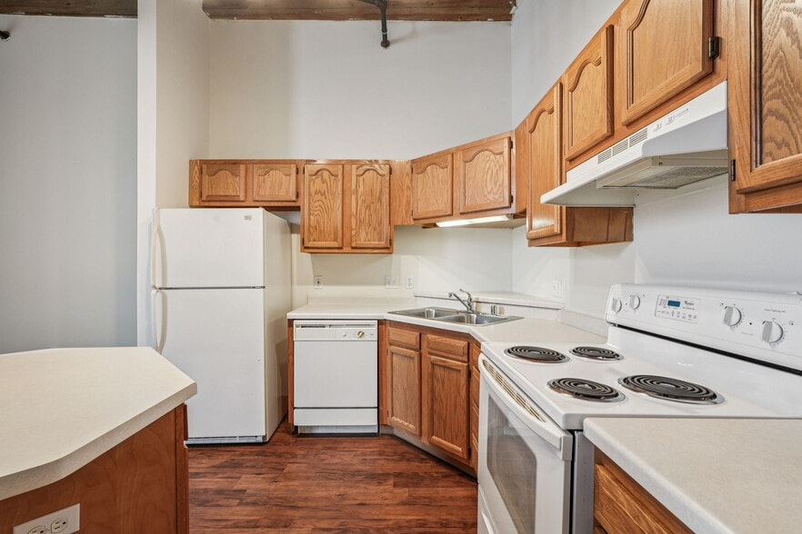 More Photos Of 134 Main St, Racine Apartments For Sale