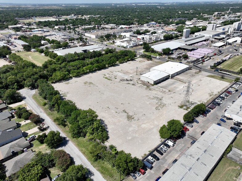 More Photos Of 324 N Nursery Rd, Irving Warehouse For Sale