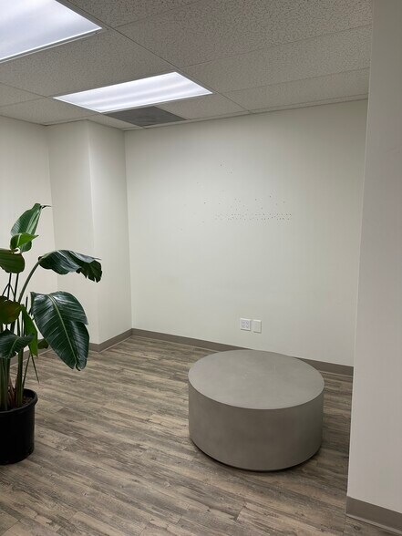 More Photos Of 1501 Superior Ave, Newport Beach Medical For Lease