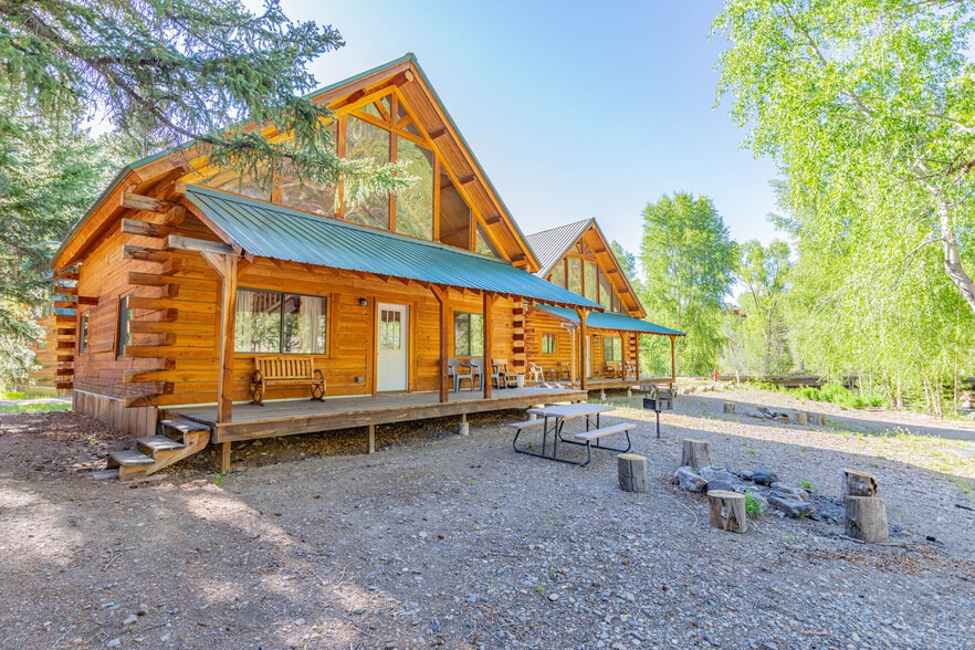 More Photos Of 860 County Road 142, Lake City Hotel For Sale
