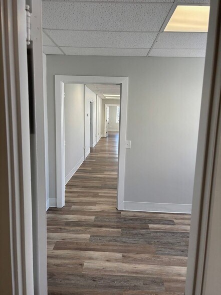 More Photos Of 17 Water St, Milford Office For Lease