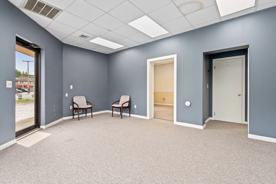 More Photos Of 2 Main St, Netcong Office For Sale