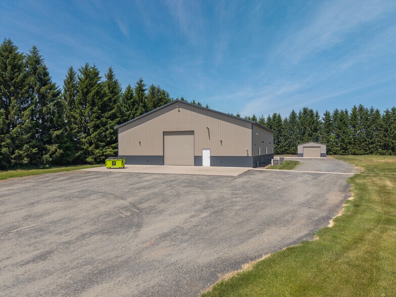 More Photos Of 22946 100th Ave, Cadott Manufacturing For Sale