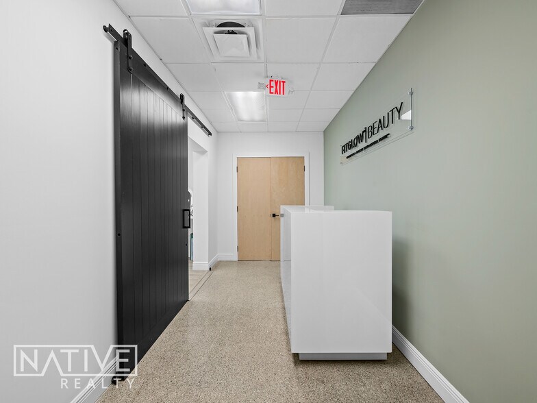 More Photos Of 700 NE 13th St, Fort Lauderdale Freestanding For Sale