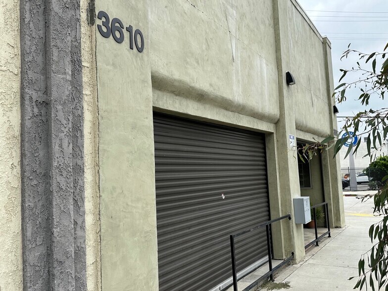More Photos Of 3608-3610 San Fernando Rd, Glendale Loft Creative Space For Sale