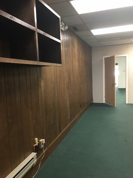 More Photos Of 1646-1650 State St, Schenectady Freestanding For Lease