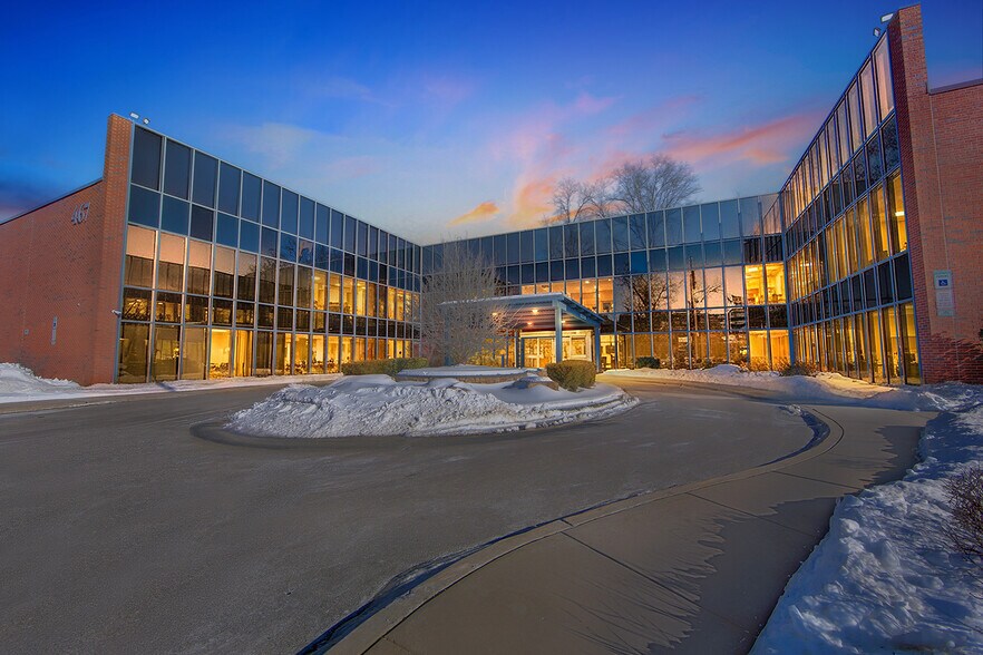 More Photos Of 467 Pennsylvania Ave, Fort Washington Medical For Lease
