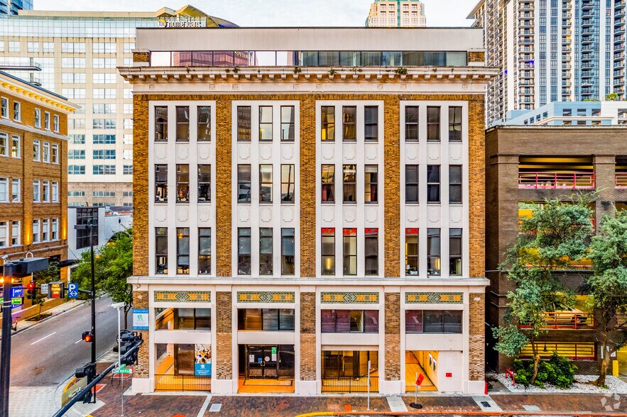 More Photos Of 2 S Orange Ave, Orlando Office For Lease