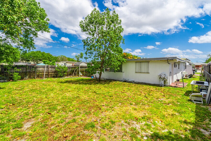 More Photos Of 73 E 47th St, Hialeah Assisted Living For Sale