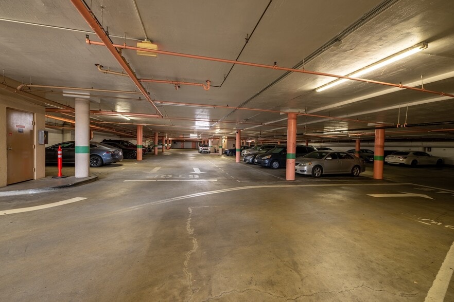 More Photos Of 8950 W Olympic Blvd, Beverly Hills Storefront Retail Office For Sale