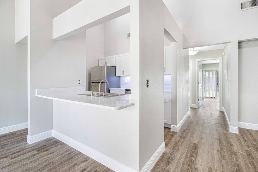 More Photos Of 4151 SE 22nd Ave, Ocala Apartments For Sale