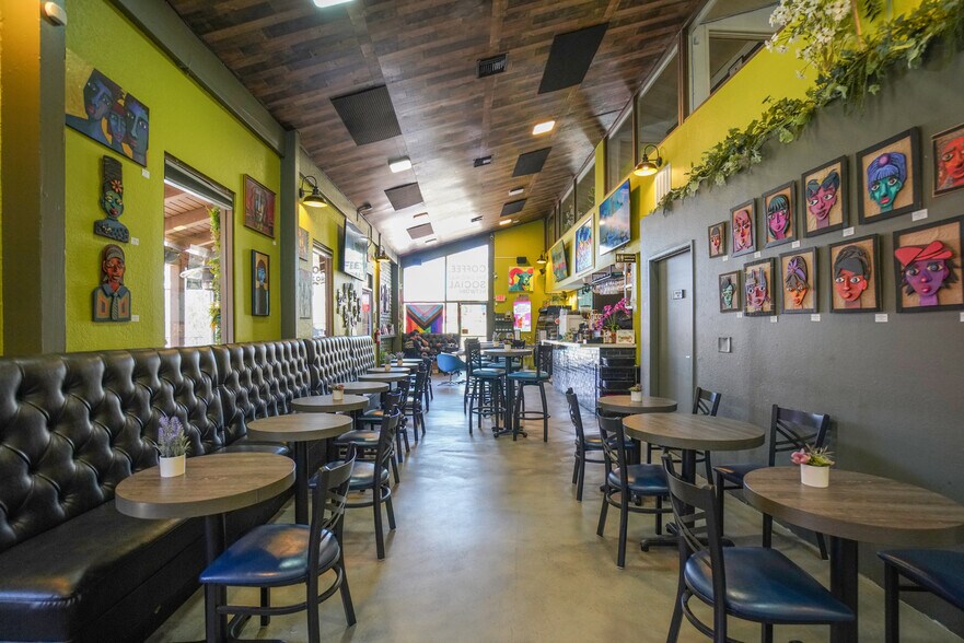 More Photos Of 2825 E Tahquitz Canyon Way, Palm Springs Medical For Sale