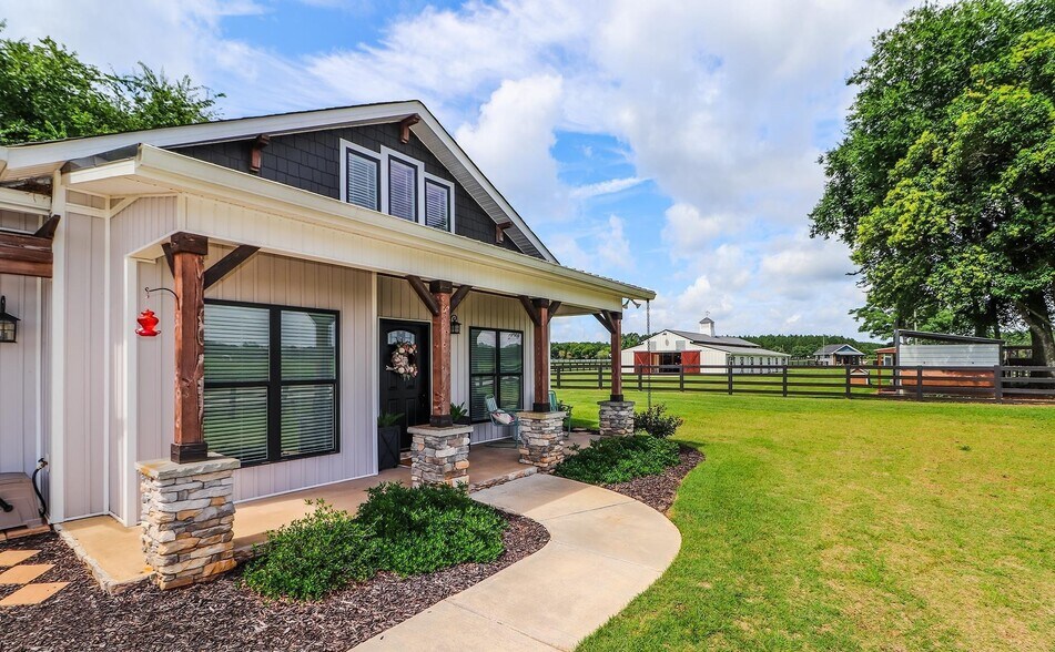 More Photos Of 1603 Boutwell Rd, Perry Specialty For Sale