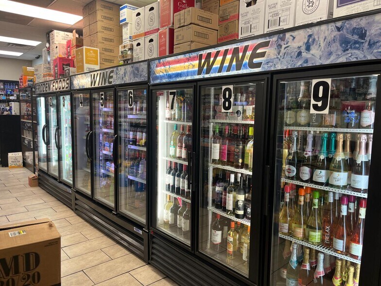 More Photos Of , Saint Louis General Retail For Sale