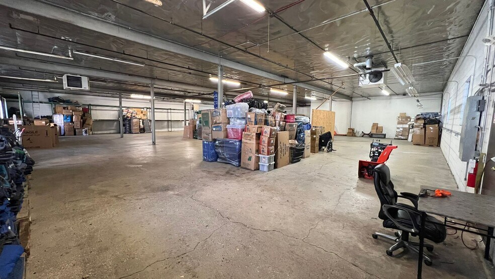 More Photos Of 123 N 10th Ave, Melrose Park Warehouse For Lease
