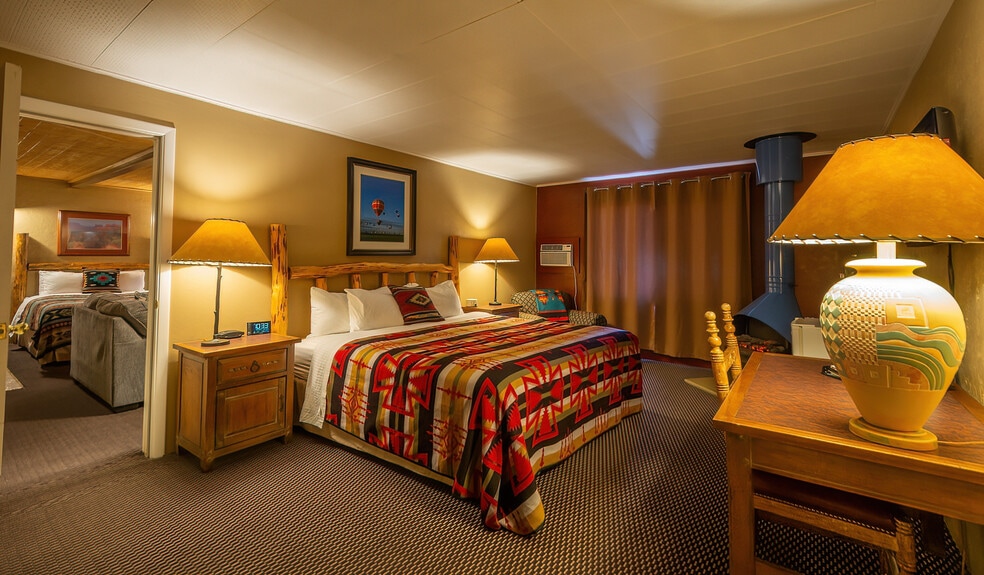 More Photos Of 627 Sudderth Dr, Ruidoso Hotel For Sale