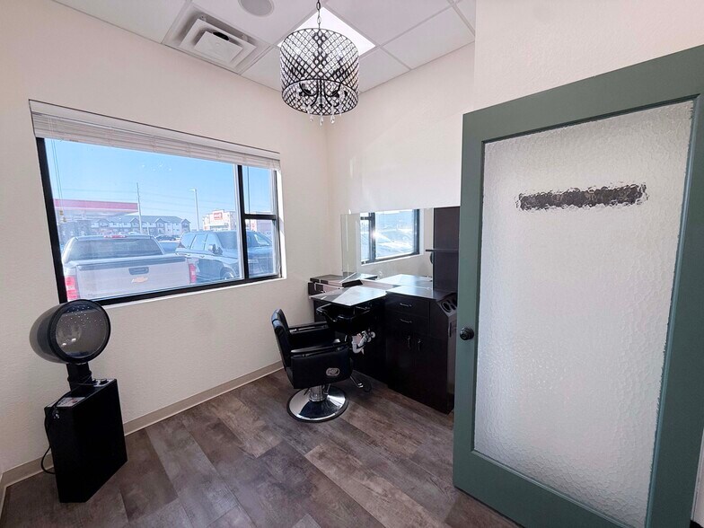 More Photos Of 5621 36th Ave S, Fargo Freestanding For Lease