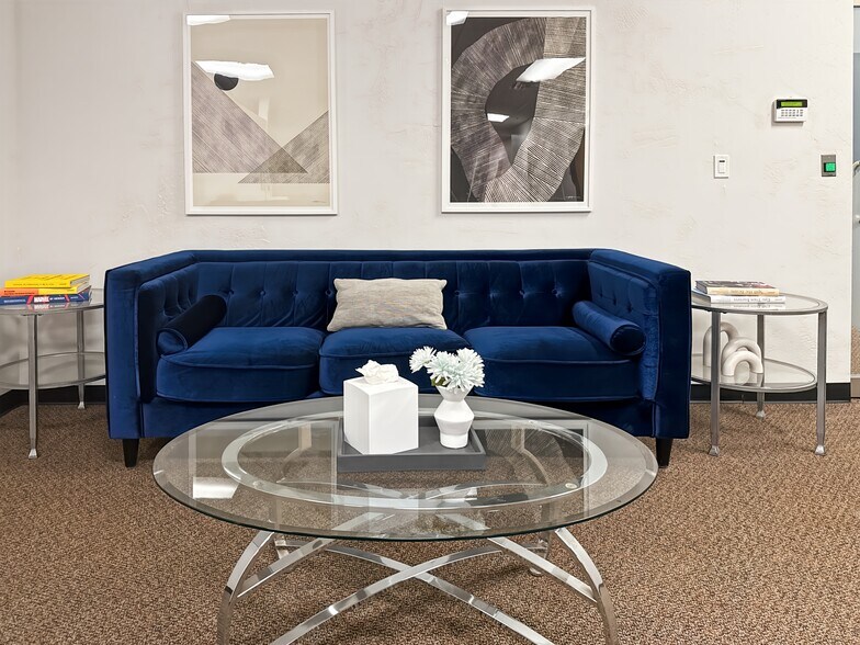 More Photos Of 100 NE 5th St, Oklahoma City Coworking Space