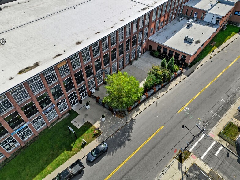 More Photos Of 122 Pleasant St, Easthampton Industrial For Lease