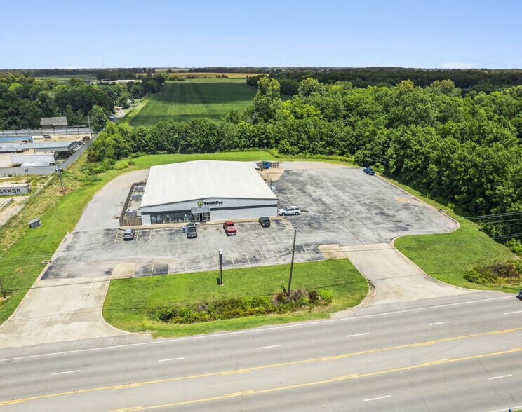 More Photos Of 3762 Highway 82 W, Leland Freestanding For Sale