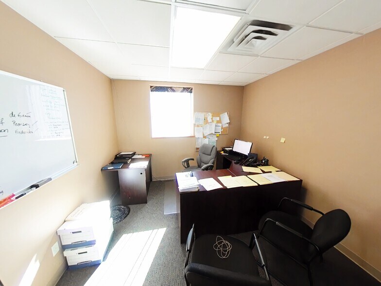 More Photos Of 4815 50 Av, Red Deer Office For Lease