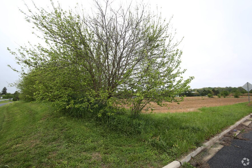More Photos Of Laser Dr, Centreville Land For Lease