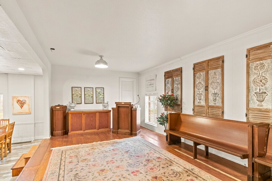 More Photos Of 102 N Kattman Ave, Crothersville Religious Facility For Sale