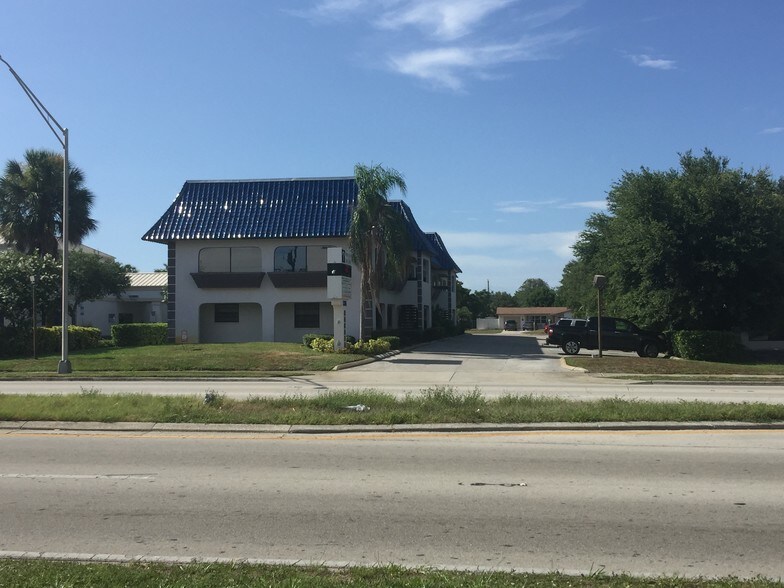More Photos Of 5306 Cortez Rd W, Bradenton Medical For Lease