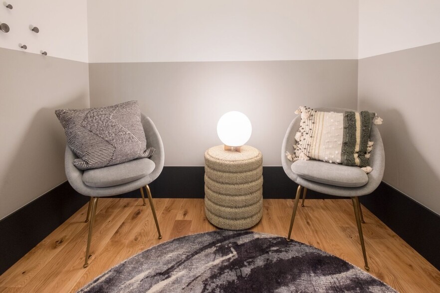 More Photos Of 5049 Edwards Ranch Rd, Fort Worth Coworking Space