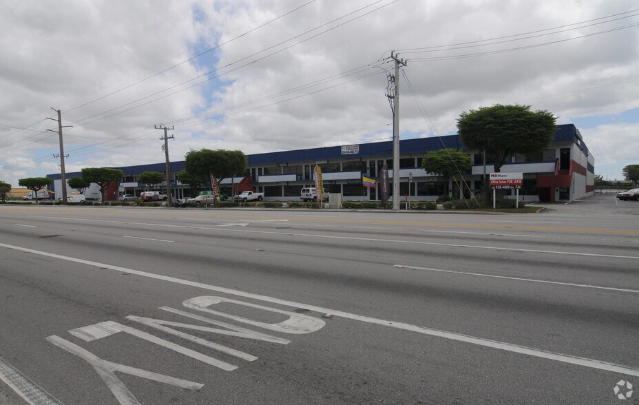 More Photos Of 2501-2545 NW 72nd Ave, Miami Distribution For Lease