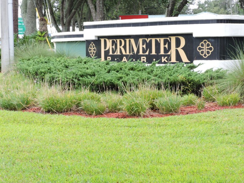 More Photos Of 8774 Perimeter Park Blvd, Jacksonville Medical For Sale