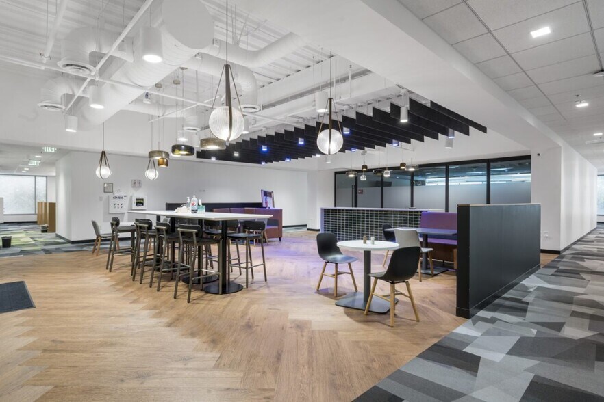 More Photos Of 4100 Wildwood Pky, Atlanta Unknown For Lease