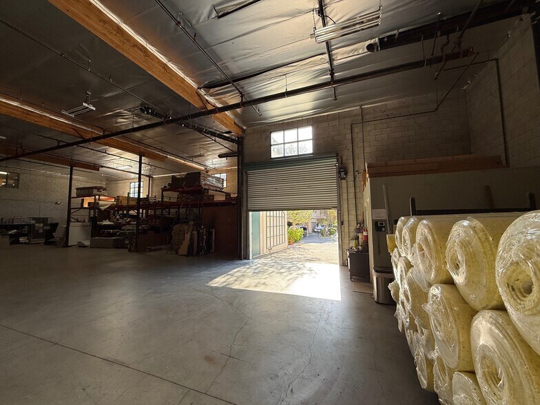 More Photos Of 28350 Roadside Dr, Agoura Hills Storefront For Sale