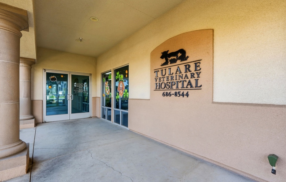 More Photos Of 861 N Blackstone St, Tulare Veterinarian Kennel For Sale
