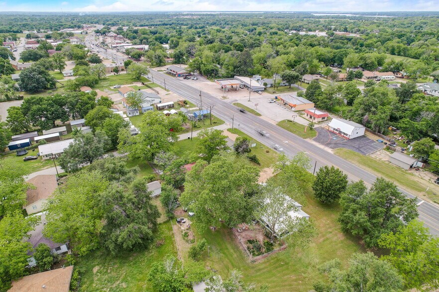More Photos Of 506 E Royall Blvd, Malakoff Land For Sale