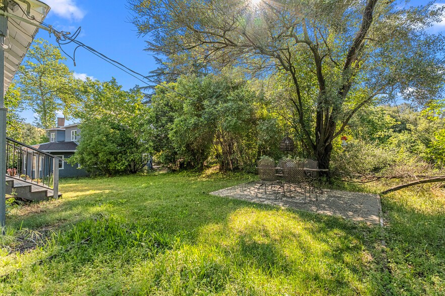 More Photos Of 320 Taylor Rd, Newcastle Specialty For Sale
