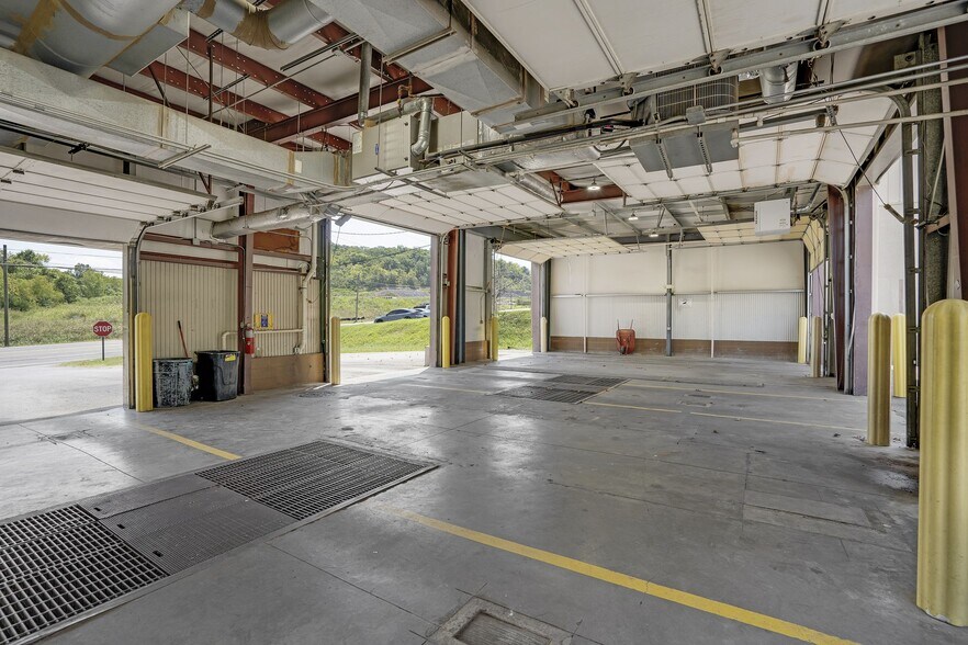 More Photos Of 3494 Dickerson Pike, Nashville Service Station For Sale