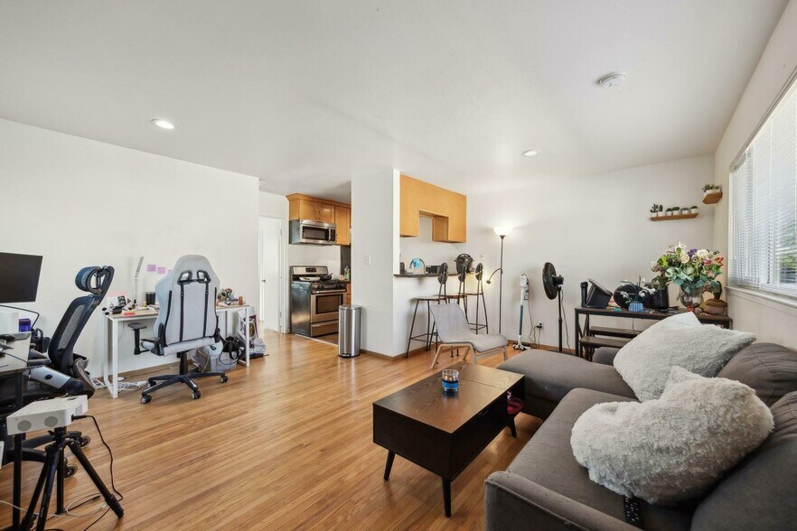 More Photos Of 1412-1416 9th St, Berkeley Apartments For Sale
