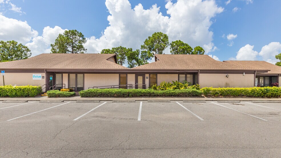 More Photos Of 12734 Kenwood Ln, Fort Myers Medical For Lease
