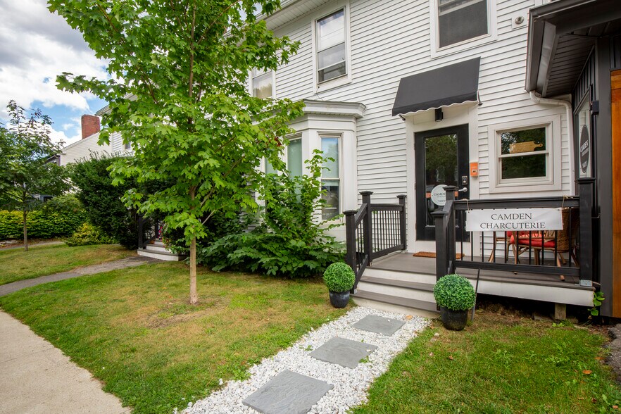 More Photos Of 56 Elm St, Camden Storefront For Sale