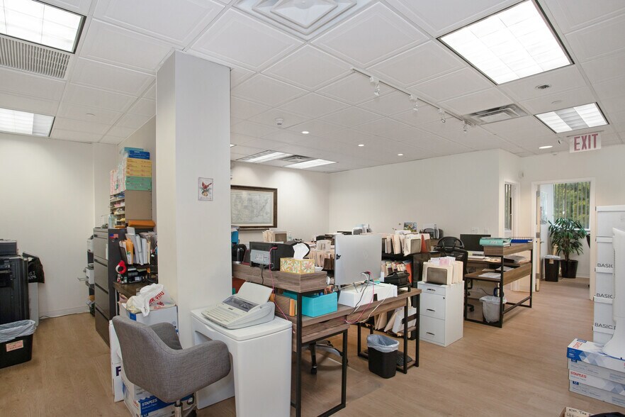 More Photos Of , Bayside Office For Sale
