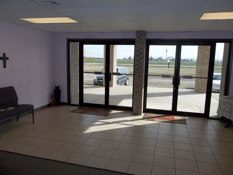 More Photos Of 1390 35th Pkwy Pky, Chanute Religious Facility For Sale