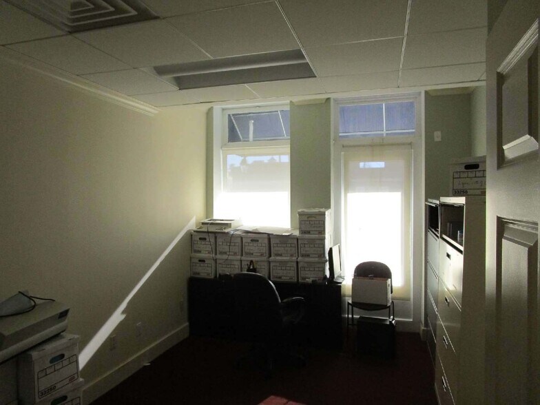 More Photos Of 37 King St, Chappaqua Office For Lease