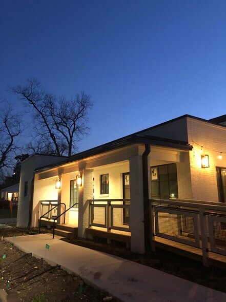 More Photos Of 2601 Baylor St, Houston Restaurant For Lease